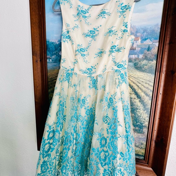 Alice Olivia Fila Lace Dress embroidered tulle Flare -Turquoise Size 8 - Picture 7 of 8